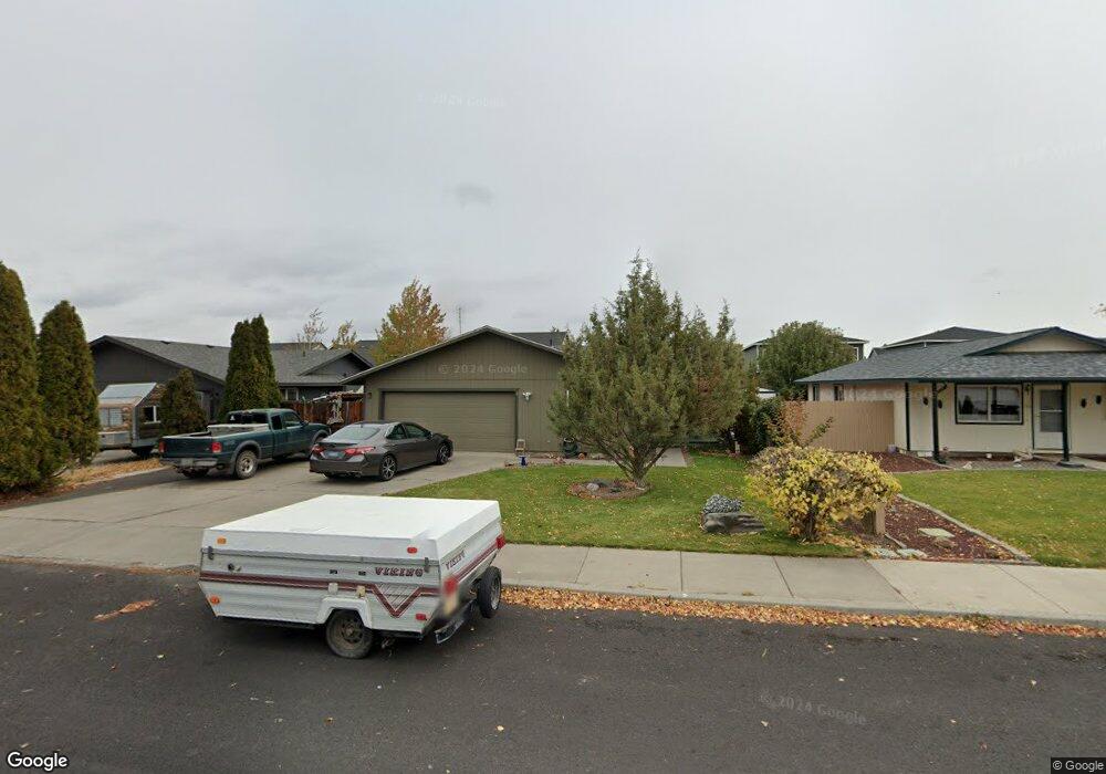 1332 SW 28th St, Redmond, OR 97756 - photo 1