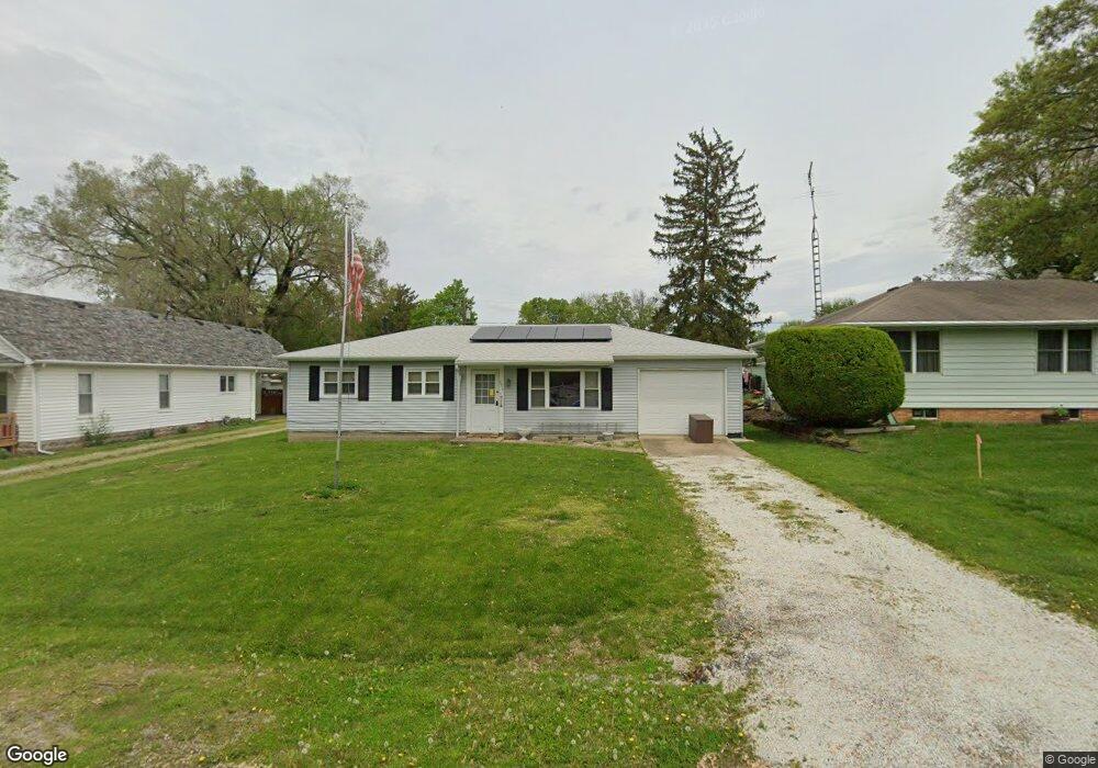 526 Frorer Ave, Lincoln, IL 62656 - photo 1