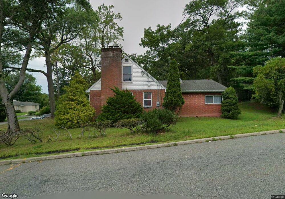 2 Lake Dr E, Wayne, NJ 07470 - photo 1