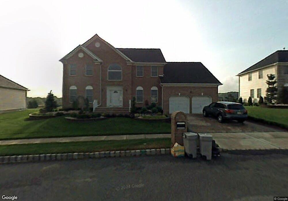 13 Hedgerow Ln, Manalapan, NJ 07726 - photo 1