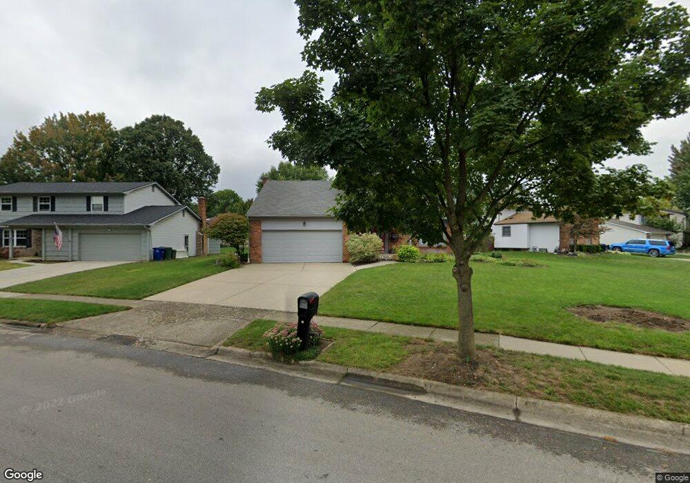 2054 Brookhurst Ave, Columbus, OH 43229 - photo 1