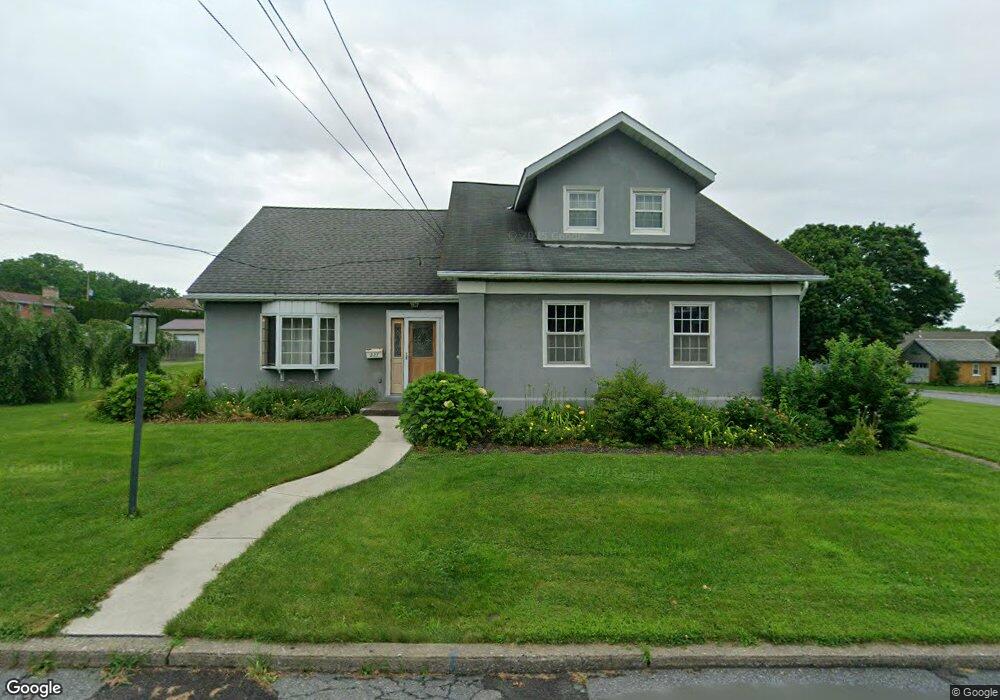 227 Broad St, Bath, PA 18014 - photo 1