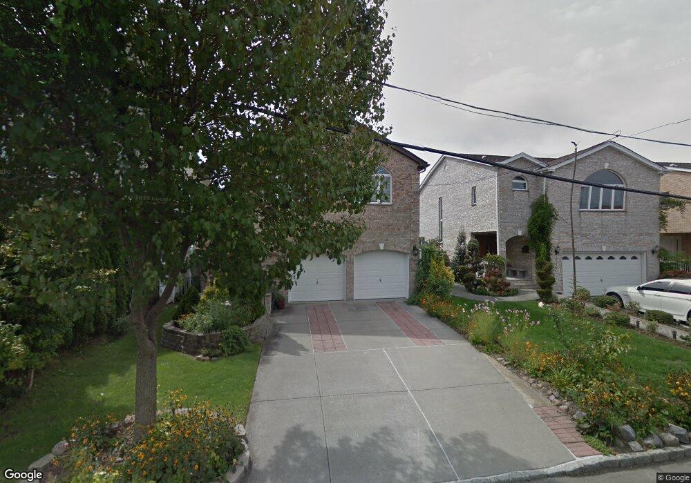 244 150th St, Whitestone, NY 11357 - photo 1