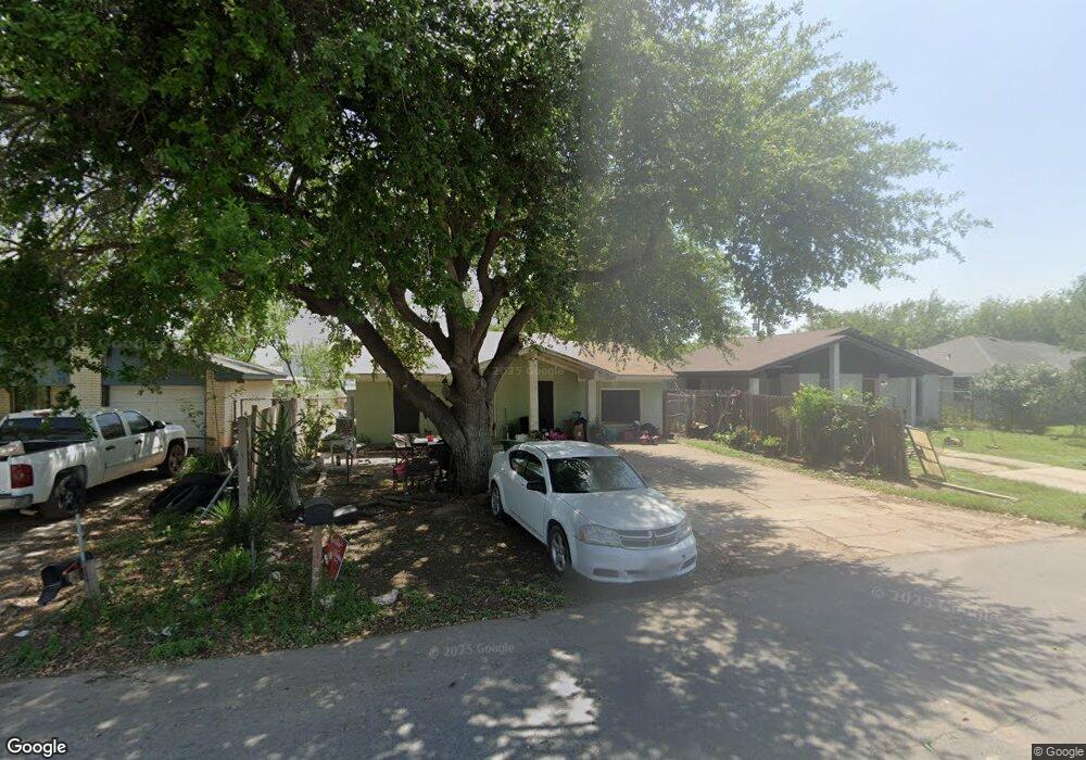 903 Alta Vista Dr, Alamo, TX 78516 - photo 1