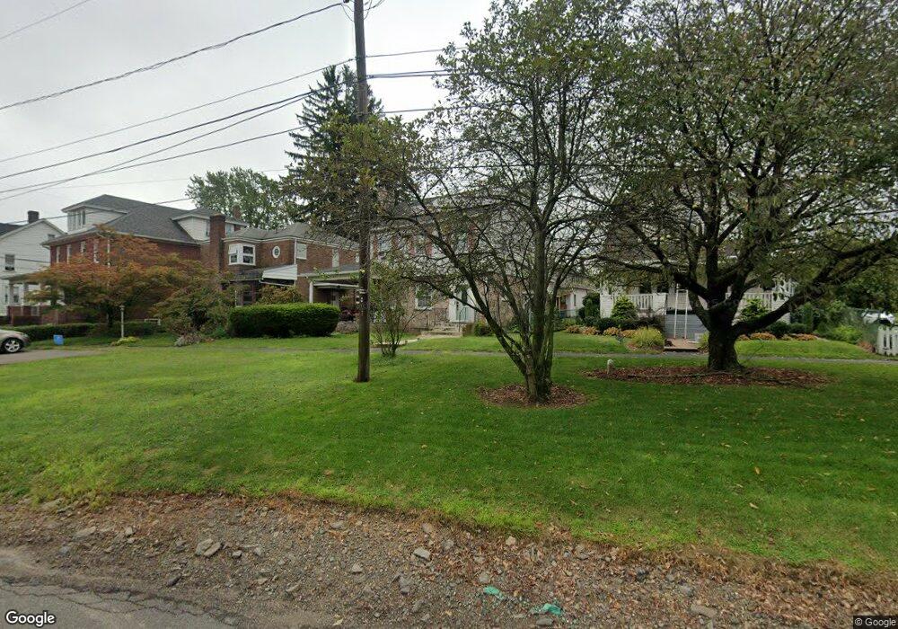 990 E Broad St, Hazleton, PA 18201 - photo 1