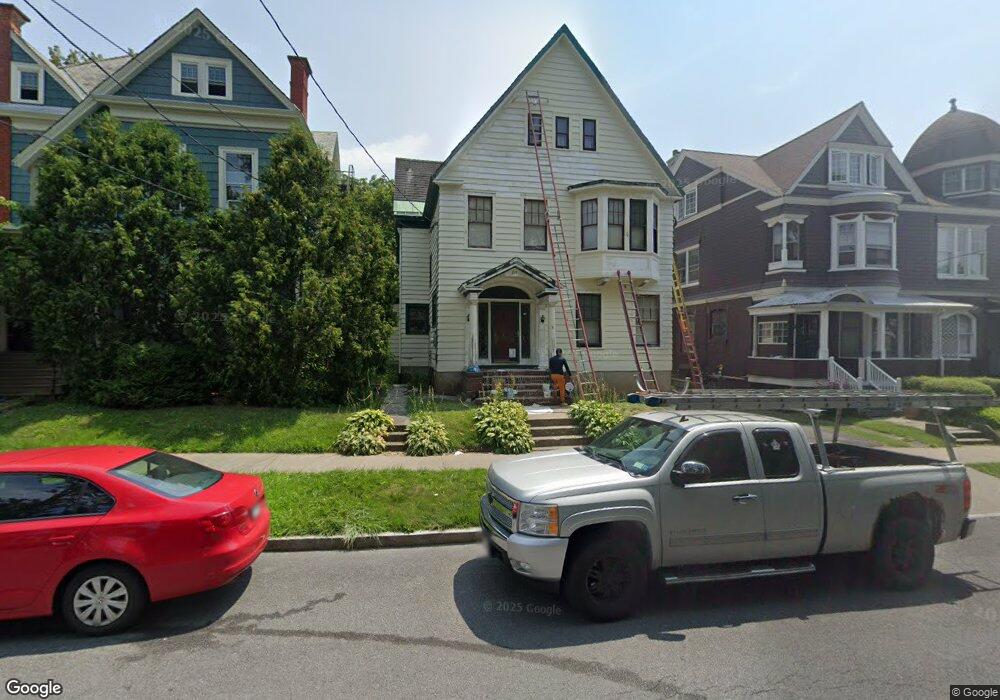 110 S Lake Ave, Albany, NY 12208 - photo 1