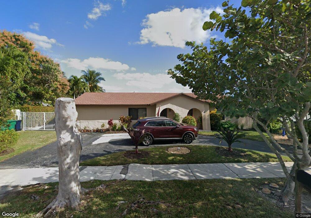 15032 SW 67th Ln, Miami, FL 33193 - photo 1