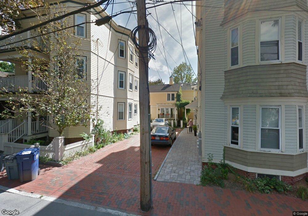 560 Franklin St unit 4, Cambridge, MA 02139 - photo 1