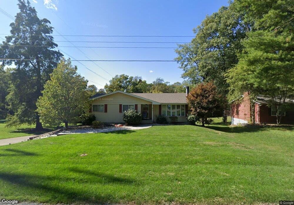 201 N Wilson Heights Rd, Collinsville, IL 62234 - photo 1