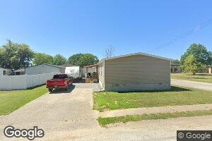 108 Mulberry St, Cisne, IL 62823