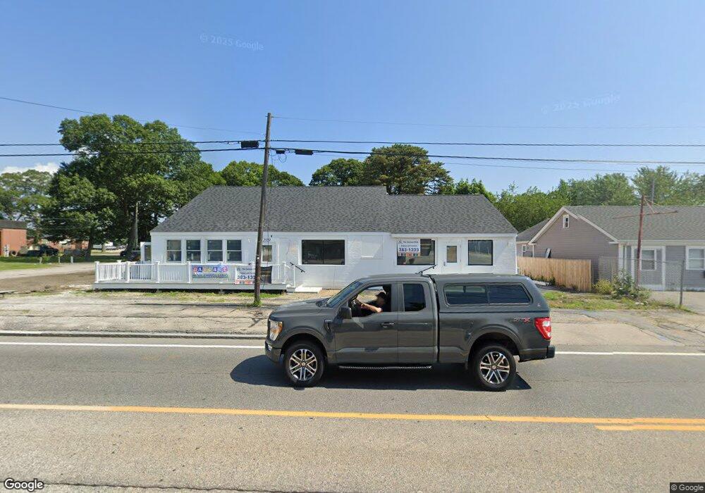 2339 W Shore Rd, Warwick, RI 02889 - photo 1