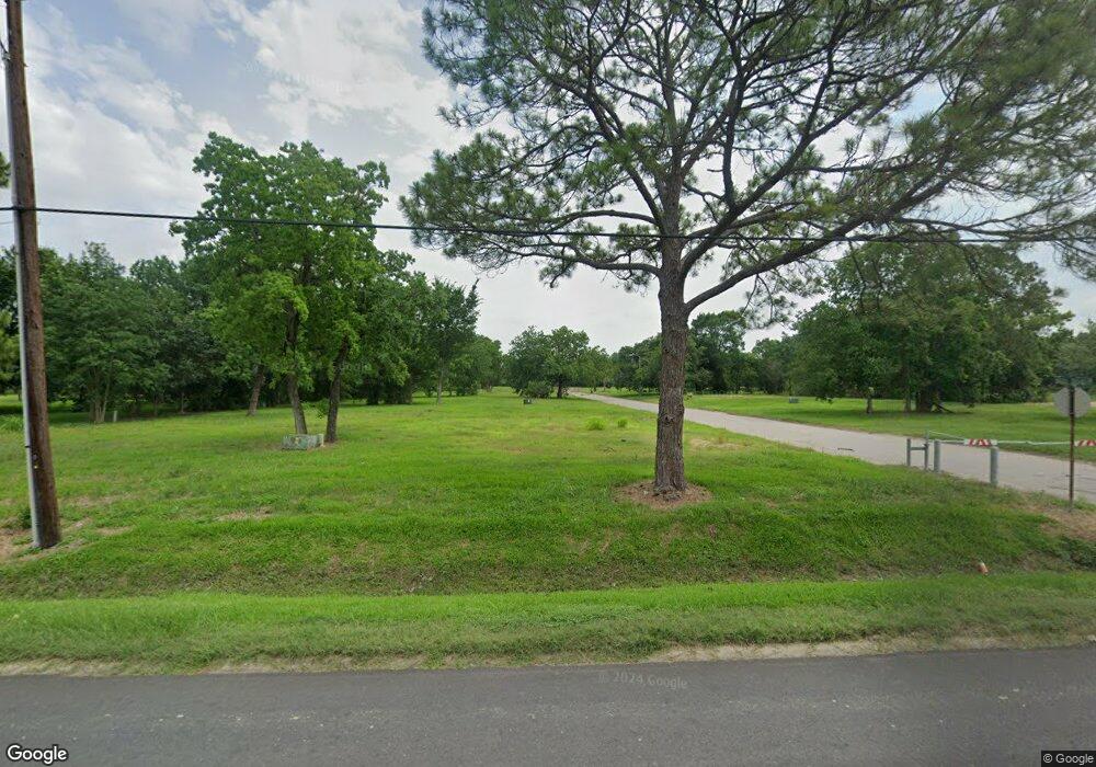 1007 Blue Bell Rd, Houston, TX 77038 - photo 1