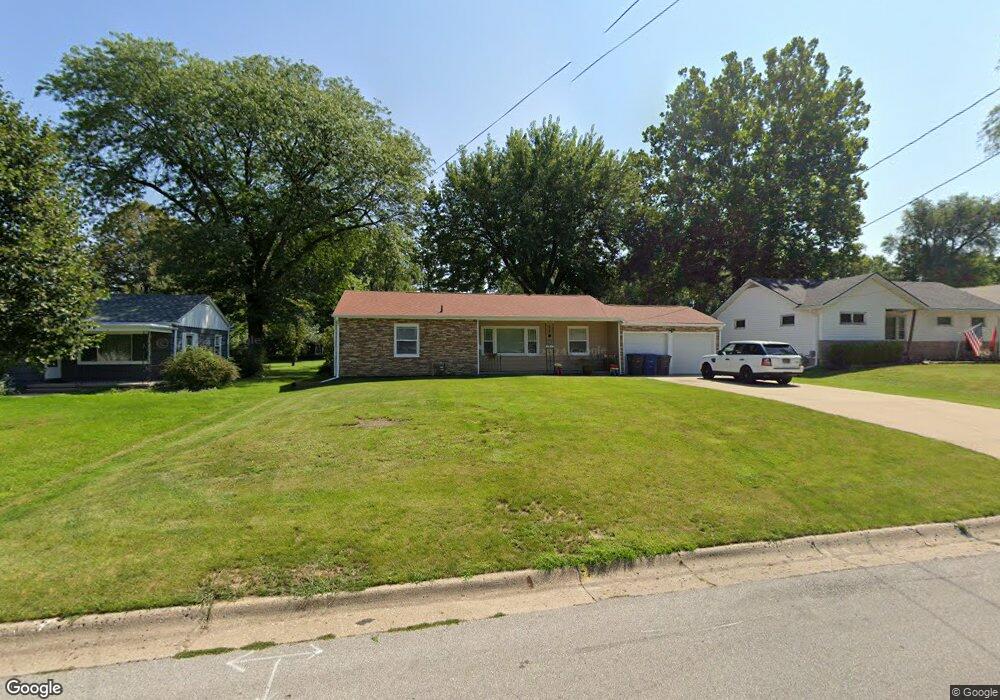 3929 38th St, Des Moines, IA 50310 - photo 1