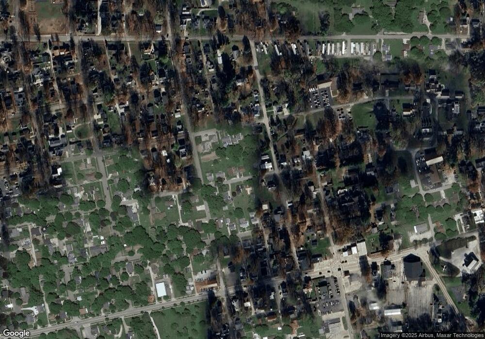 917 Jefferson St, Covington, IN 47932 - photo 1