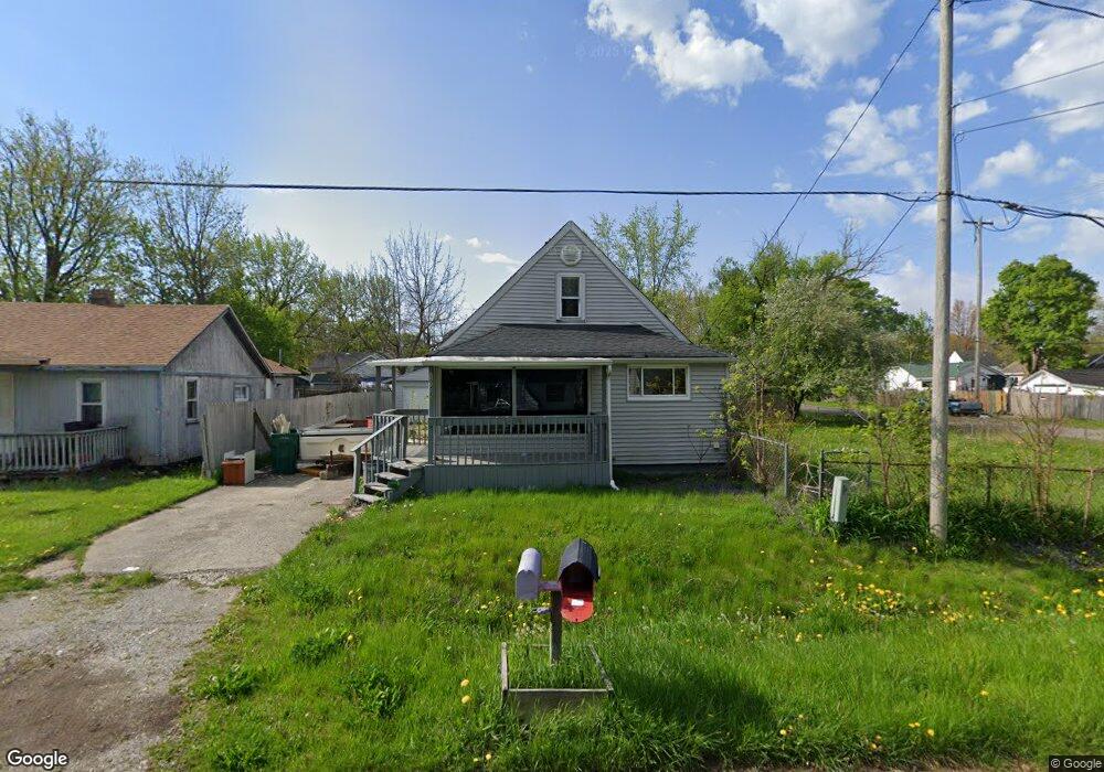 1081 W Bergin Ave, Flint, MI 48507 - photo 1