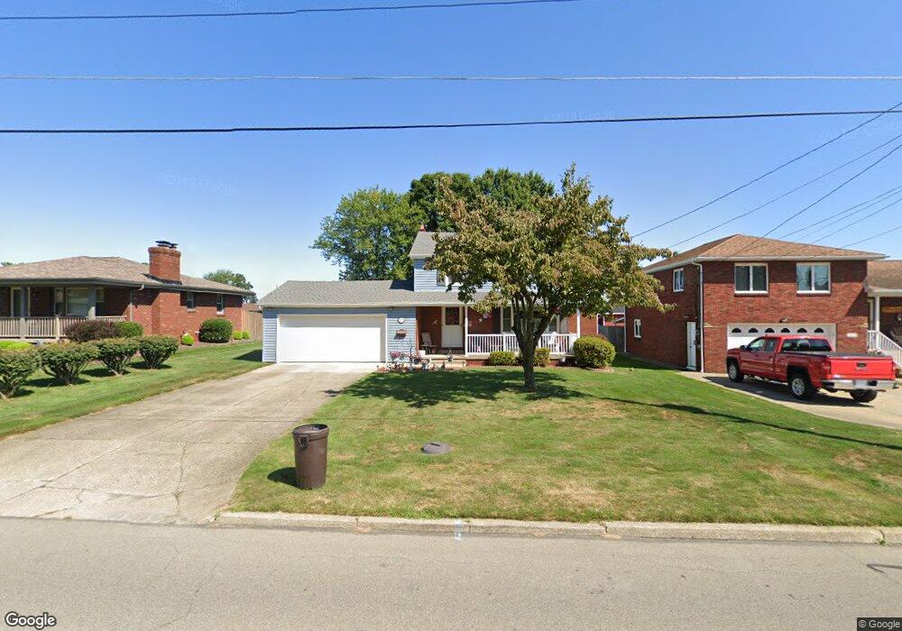 575 W Omar St, Struthers, OH 44471 - photo 1