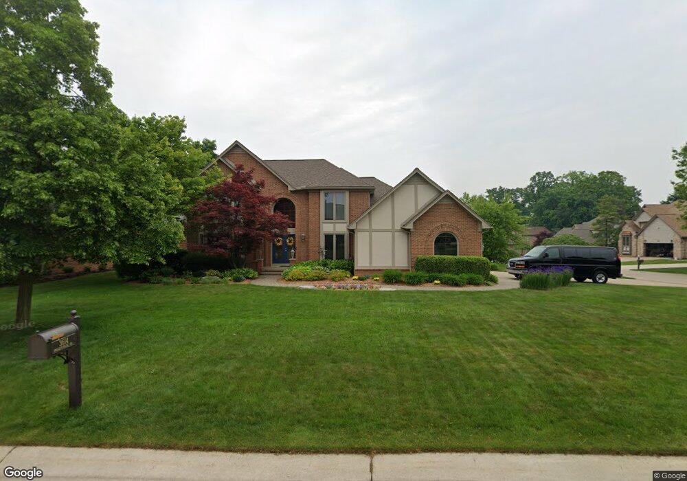3614 Hollenshade Dr, Rochester Hills, MI 48306 - photo 1