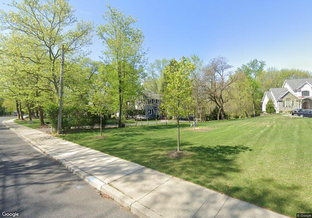 611 New Albany Rd, Moorestown, NJ 08057 - photo 1