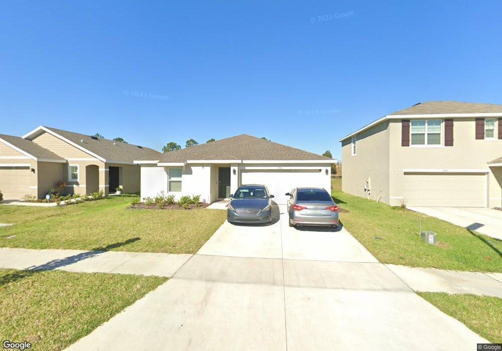 7761 Sail Clover Ln, Zephyrhills, FL 33540 - photo 1