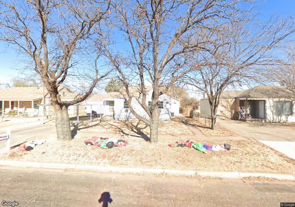 2208 Norma St, Plainview, TX 79072 - photo 1