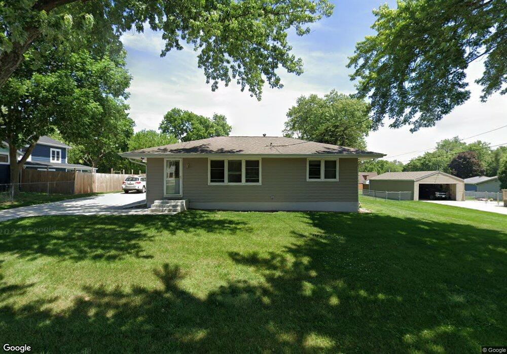 4117 E 30th St, Des Moines, IA 50317 - photo 1