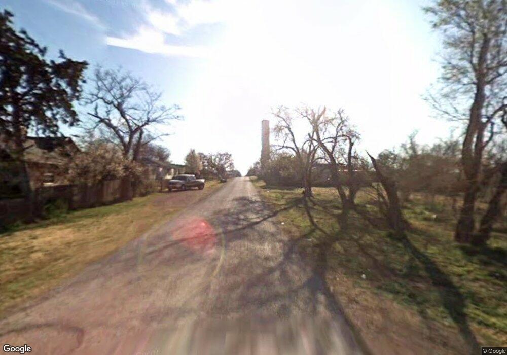 111 W B Ave, Cache, OK 73527 - photo 1