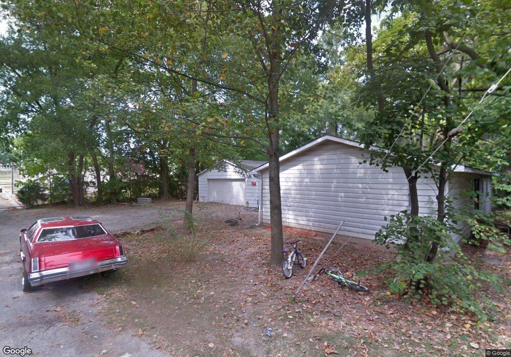 1212 W Lincoln St, Harrisburg, IL 62946 - photo 1