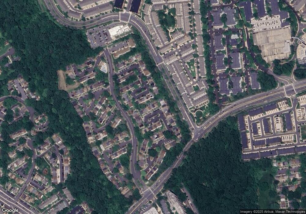 3011 White Birch Ct, Fairfax, VA 22031 - photo 1