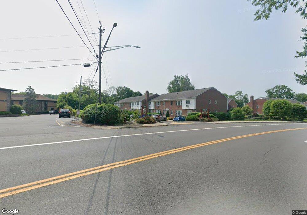 24 Roundtree Cir, Piermont, NY 10968 - photo 1