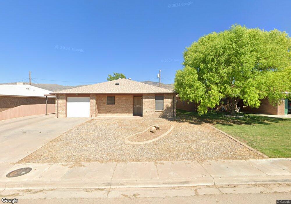 709 Candlewood Ct, Alamogordo, NM 88310 - photo 1