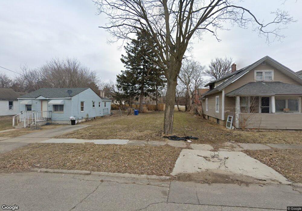 118 W Lakeview Ave, Flint, MI 48503 - photo 1