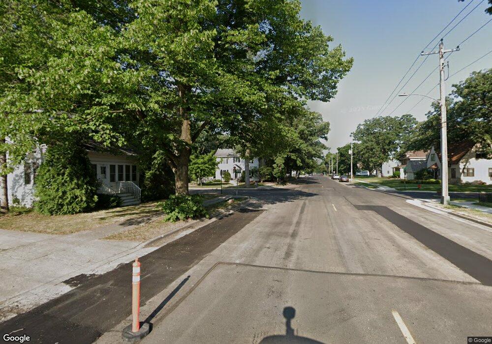 811 10th St NW, Austin, MN 55912 - photo 1