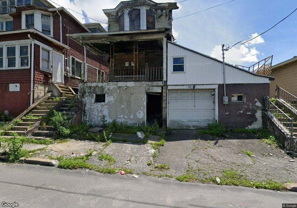 38 W Water St, Coaldale, PA 18218 - photo 1