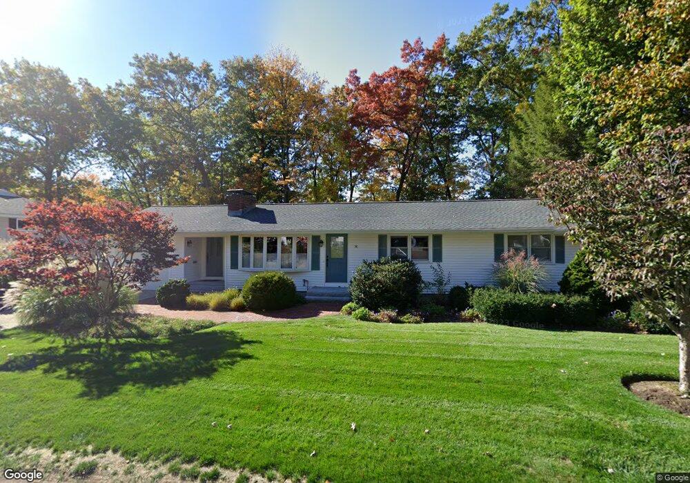 90 Mayflower Dr, Manchester, NH 03104 - photo 1