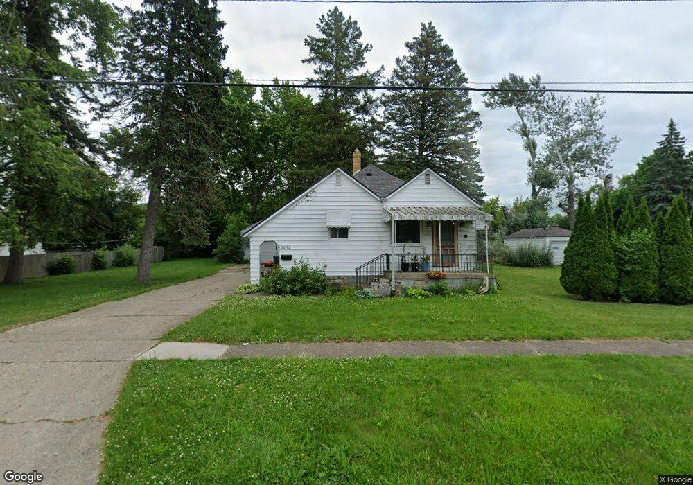 2052 N Dexter St, Flint, MI 48506 - photo 1
