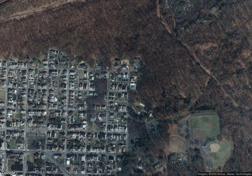 1025 E Packer St, Shamokin, PA 17872 - photo 1