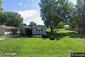 206 S 2nd St, Mapleton, IA 51034
