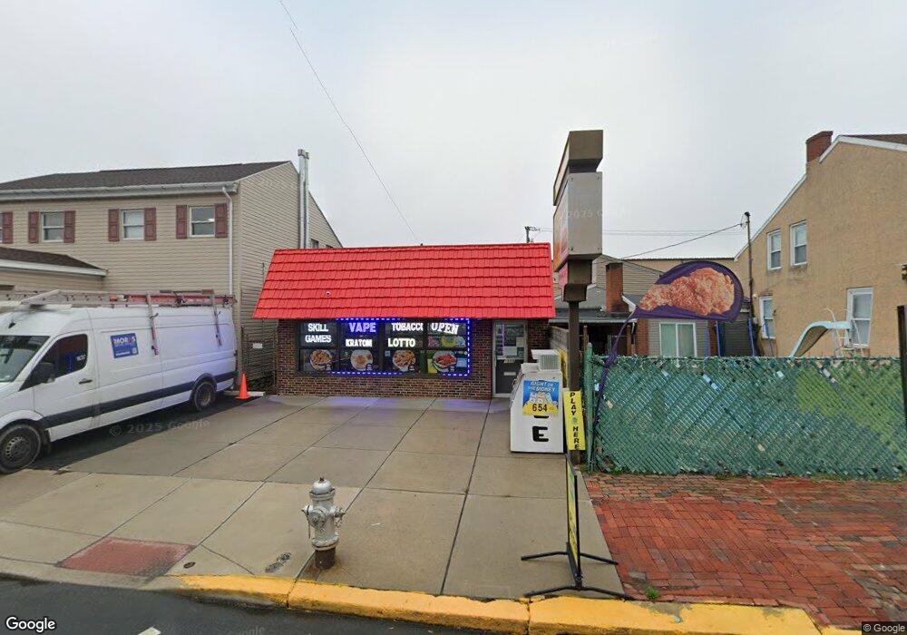 1558 N 9th St, Reading, PA 19604 - photo 1