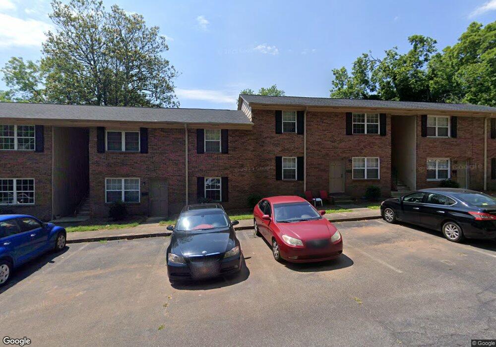 616 Davie Ave unit B, Statesville, NC 28677 - photo 1