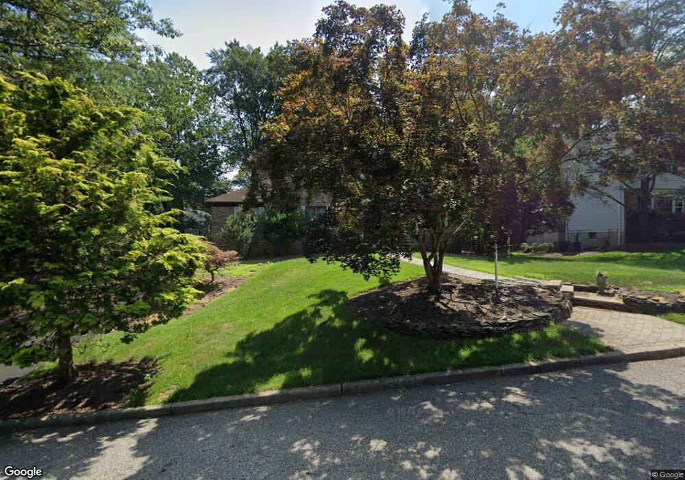 32 Cottage Ln, Upper Saddle River, NJ 07458 - photo 1