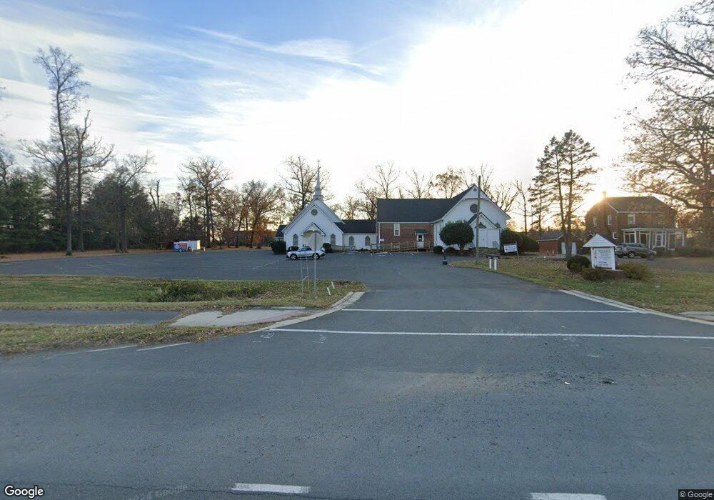 43987 John Mosby Hwy, Chantilly, VA 20152 - photo 1