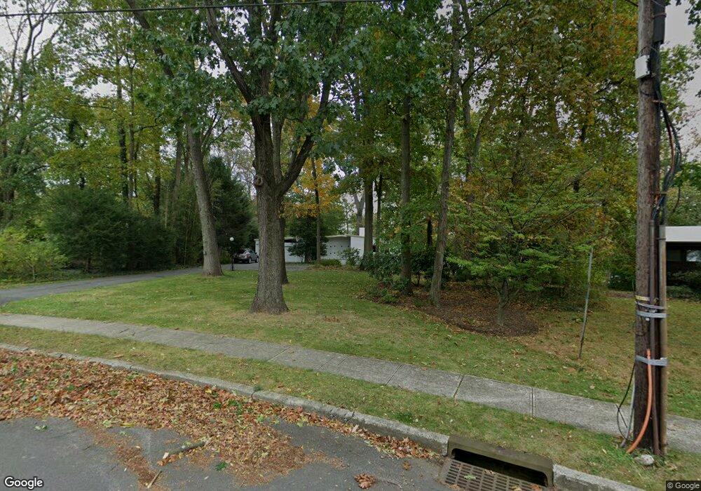 10 Maclean Cir, Princeton, NJ 08540 - photo 1