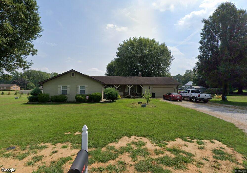 555 S Persimmon Ln, Princeton, IN 47670 - photo 1