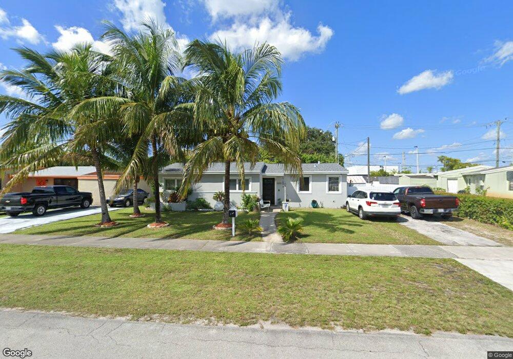 18220 18220 Nw 25 Ct, Miami Gardens, FL 33056 - photo 1