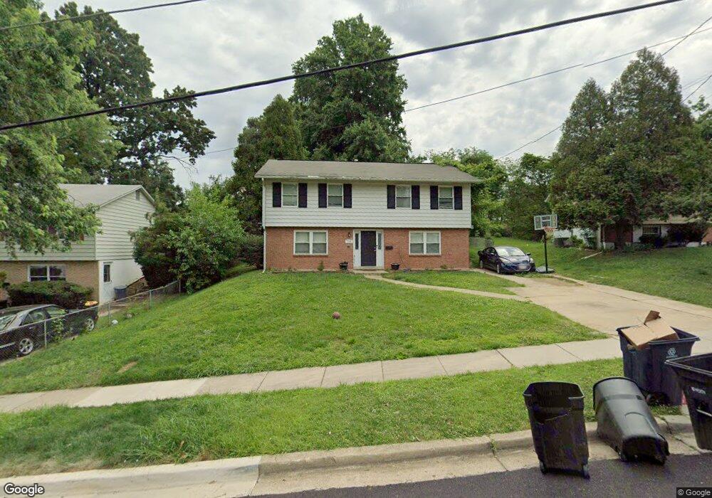 7110 Valley Park Rd, Capitol Heights, MD 20743 - photo 1