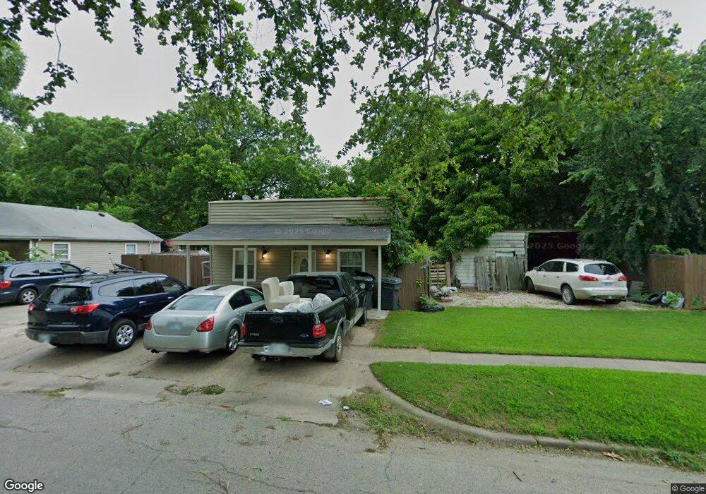 718 B St NW, Ardmore, OK 73401 - photo 1