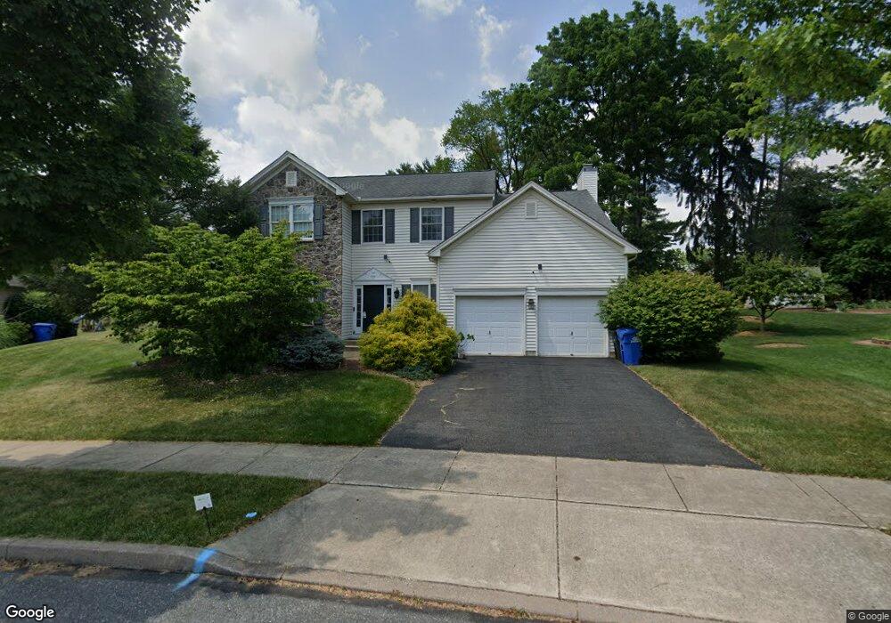 687 Ryan Dr, Allentown, PA 18103 - photo 1