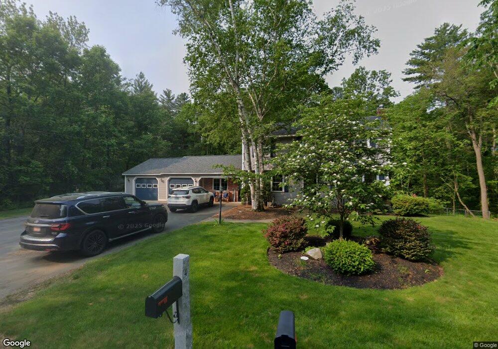 4 Greenwich Rd, Derry, NH 03038 - photo 1