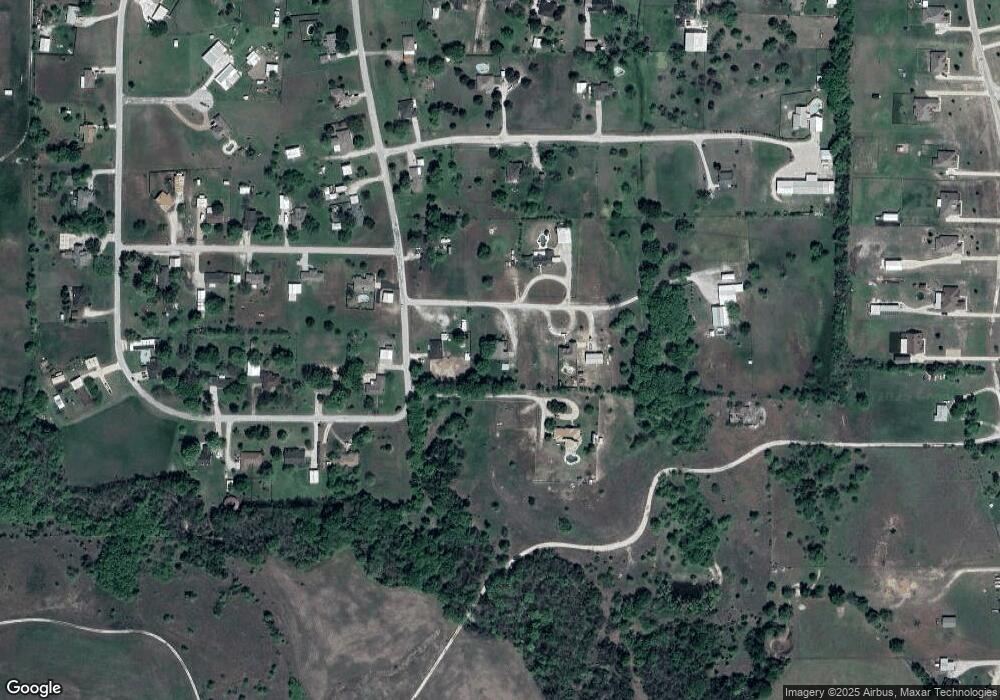 102 Honeysuckle Dr, Decatur, TX 76234 - photo 1