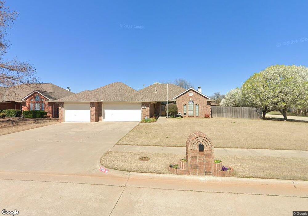 1829 SE 2nd St, Moore, OK 73160 - photo 1